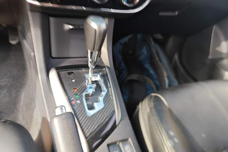 Used Toyota Corolla 2017 1.2T CVT GL Gear Lever