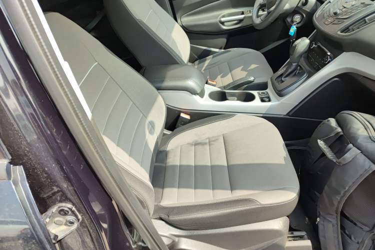 Used Ford Kuga 2015 1.5L GTDi Two-Wheel-Drive Comfort Model
