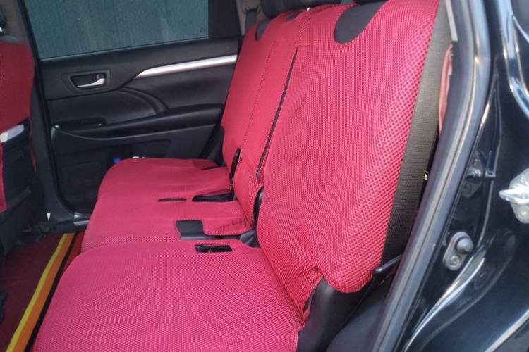 Used Toyota Highlander 2018 2.0T Four-Wheel Drive Luxury Version 7 Seats China VI Standard Left Rear Seat