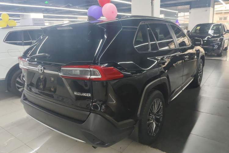 Used Toyota Wildlander 2023 2.0L CVT Two-Wheel Drive Luxury PLUS Edition
