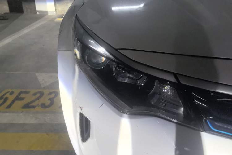 Used Kia K5 2016 2.0L Hybrid GLS Right Front Headlight