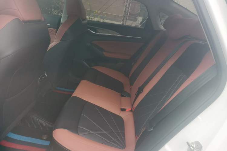 Used CHANGAN Eado 2024 PLUS Blue Whale NE 1.4T GDI DCT High-Energy Edition Left Rear Seat