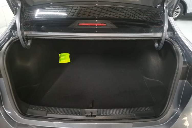 Used Roewe i5 2023 1.5L Manual Comfort Edition
