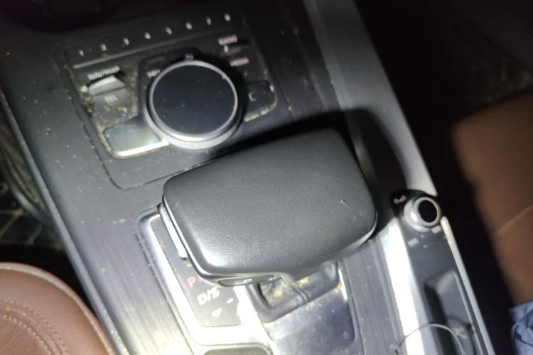 Used Audi A4L 2018 30th Anniversary Edition 40 TFSI Fashion Model
