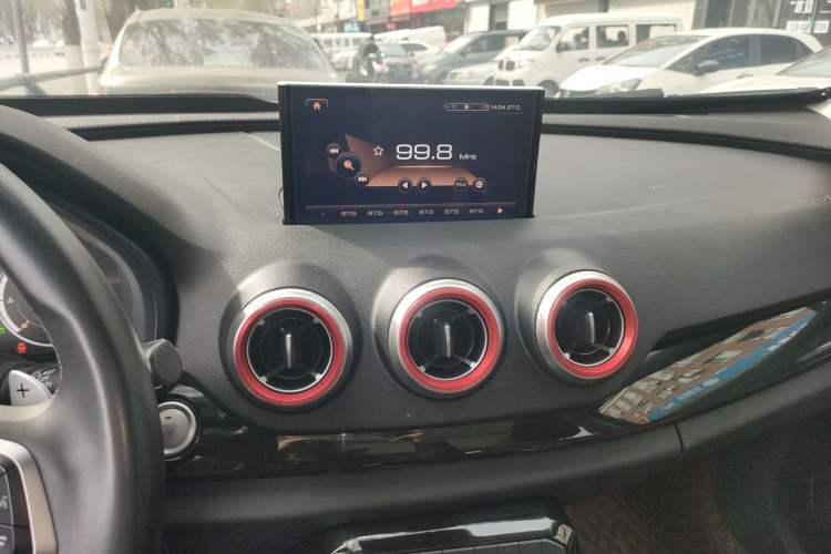 Used Wey VV7 2017 2.0T Flagship Model
