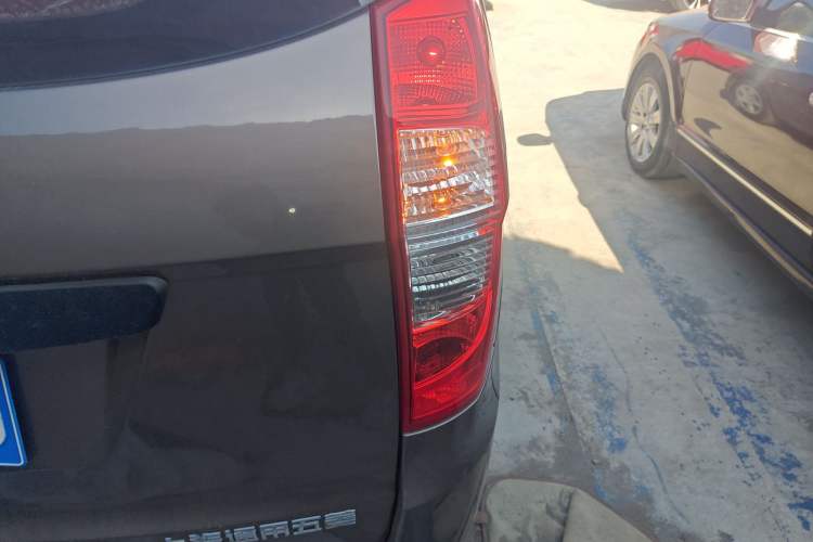 Used Wuling Hongguang 2015 1.5L S Basic Version China V Standard Right Rear Taillight