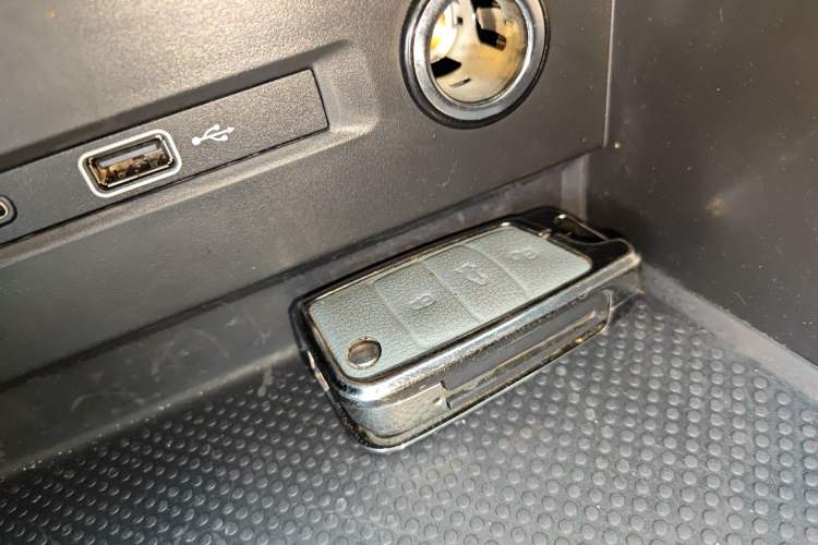 Used Volkswagen Tiguan L 2022 330TSI Automatic Two-Wheel Drive R-Line Enhanced Edition Vehicle Key