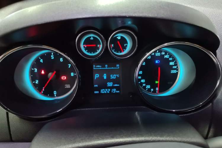 Used CHANGAN CS35 2015 1.6L Automatic Luxury Model China IV Standard
