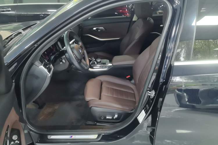 Used BMW 3 Series 2020 320Li M Sport Package Left Front Seat