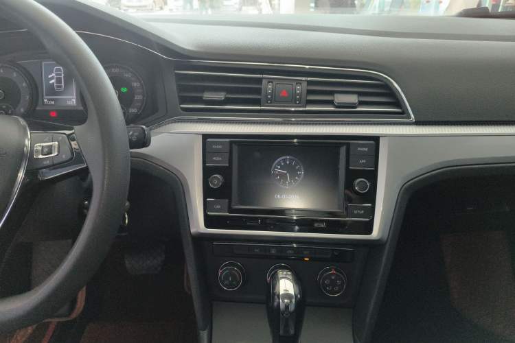 Used Volkswagen Lamando 2019 230TSI DSG Fashion Edition China VI