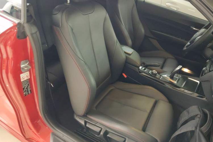 Used BMW 2 Series 2018 220i Convertible Coupe Sports Design Package