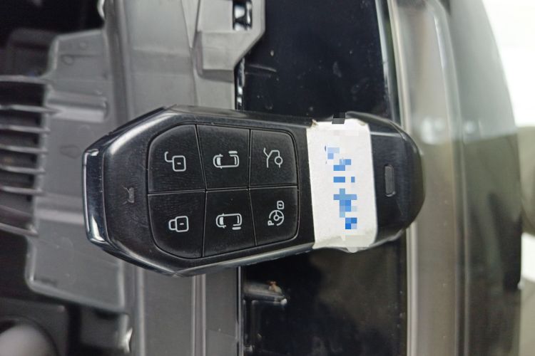 Used XPeng X9 2024 702 Ultra-Long Range Max