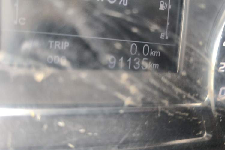 Used JMC Transit 2019 2.8T Commercial Version Long Wheelbase Mid-Roof 6-Seater Rear Single Tire China VI Emission Standard – JX493
