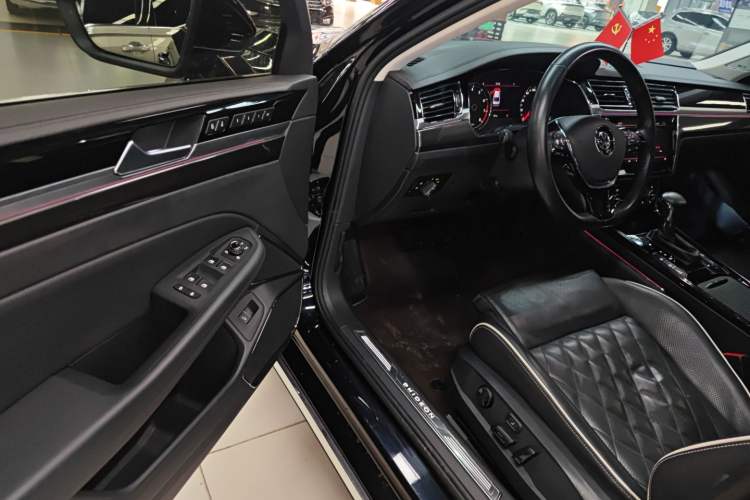 Used Volkswagen Phideon 2019 380TSI Two-Wheel Drive Flagship Version China VI Standard