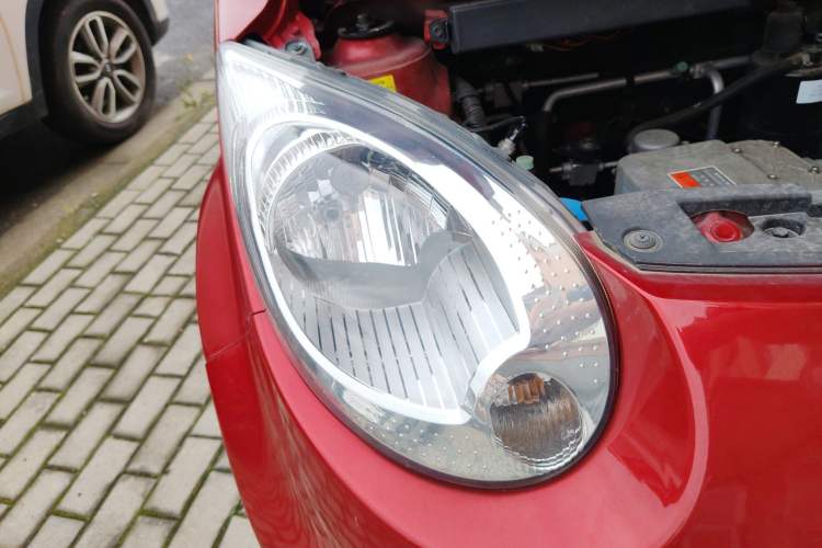 Used JAC Group iEV6E 2018 Upgraded Edition iEV6E Luxury Smart Model Right Front Headlight