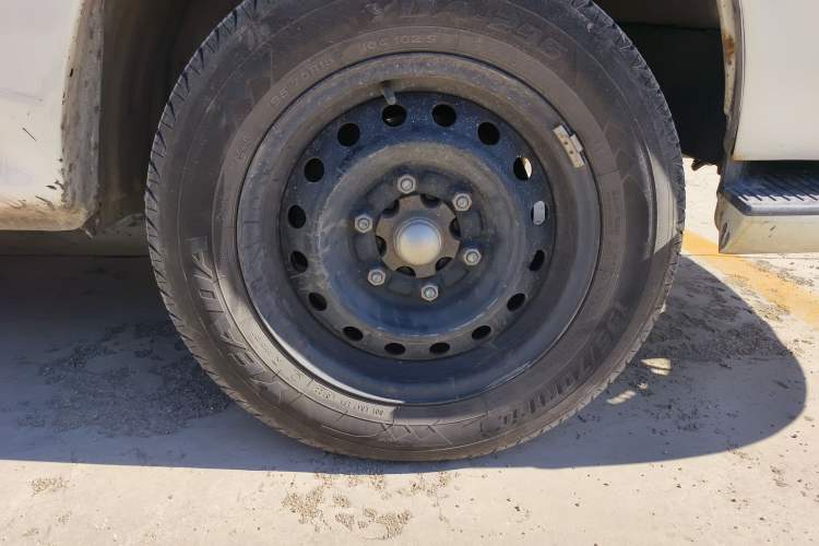 Used King Long Longyao 8 2022 Pure Electric Van High Roof 41.86 kWh
