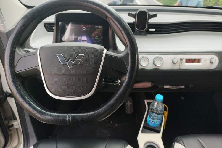 Used Wuling Hongguang MINIEV 2022 Macaron Premium Model – Lithium Iron Phosphate
