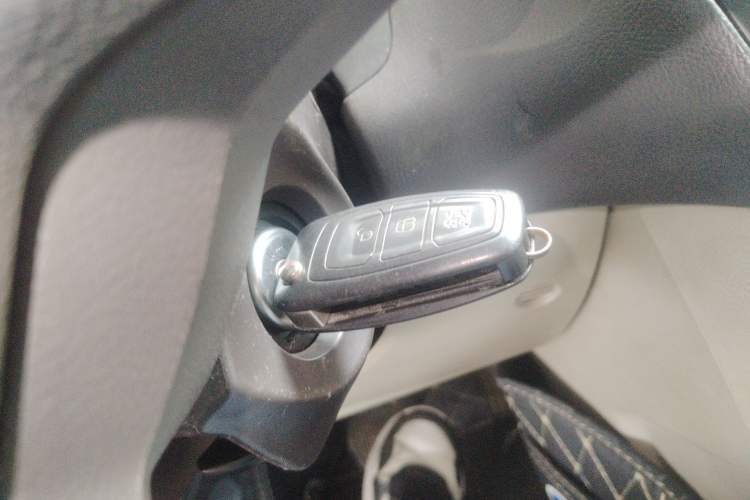 Used Ford Focus 2012 Sedan 1.6L Automatic Comfort Model
