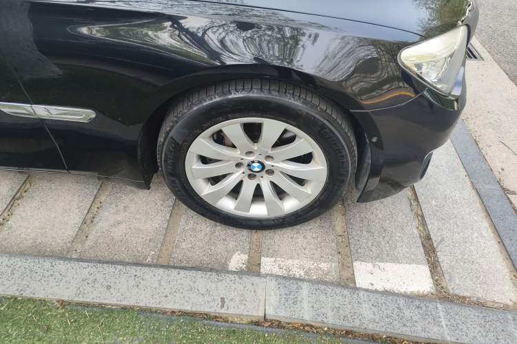 Used BMW 7 Series 2013 730Li Luxury Model Right Front Wheel Hub