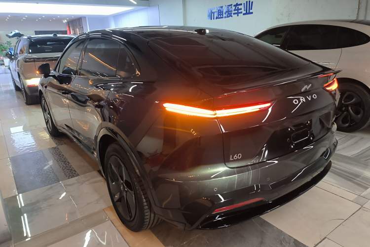 Used ONVO L60 2024 60 kWh Rear-Drive Version