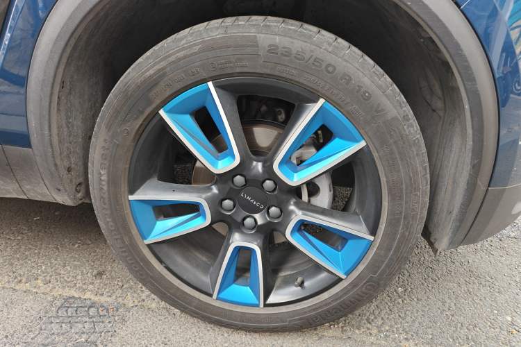 Used Lynk & Co 01 2019 2.0T Two-Wheel Drive Zhaopu Version China VI Standard Right Front Wheel Hub