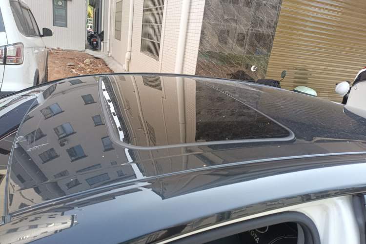 Used Toyota Camry 2022 2.5S Knight Edition Roof