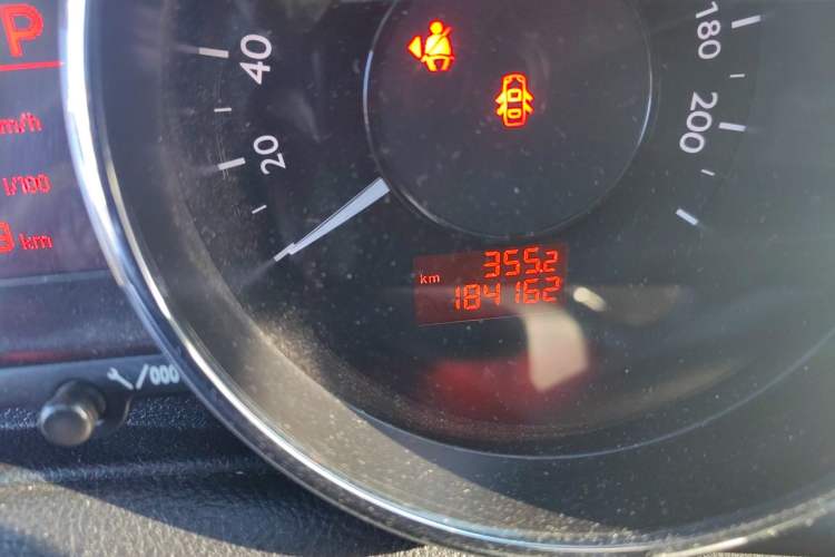 Used Peugeot 3008 2013 2.0L Automatic Trend Edition
