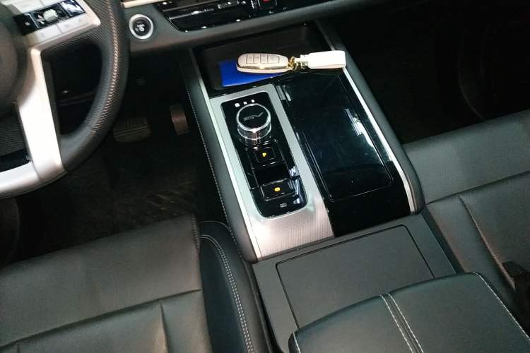 Used Mitsubishi AIRTREK 2022 Hardcore Edition
