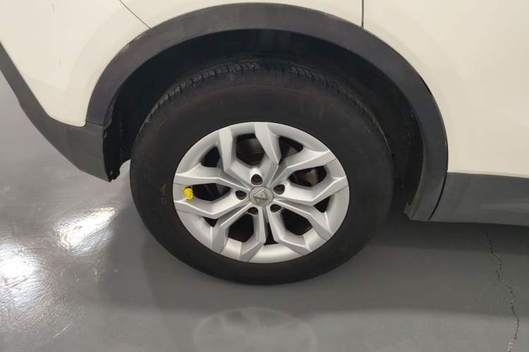 Used BORGWARD BX5 2017 20TGDI Automatic Two-Wheel Drive Pioneer Edition Right Rear Wheel Hub