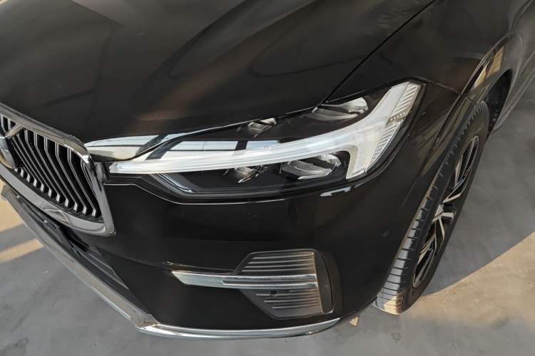 Used Volvo XC60 2024 B5 4x4 Smart Luxury Edition