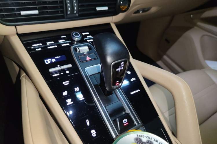 Used Porsche Cayenne E-Hybrid 2020 Cayenne E-Hybrid 2.0T