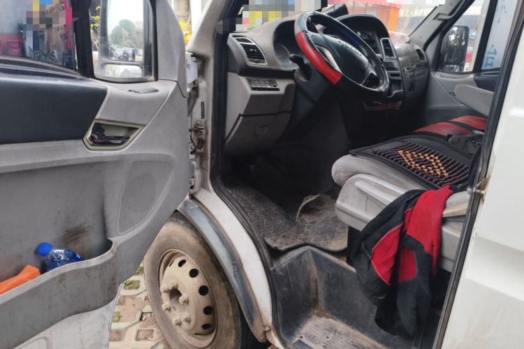 Used Iveco Power Daily 2017 2.5T Classic A37 High-Roof 7-Seater Passenger Van 47Z5