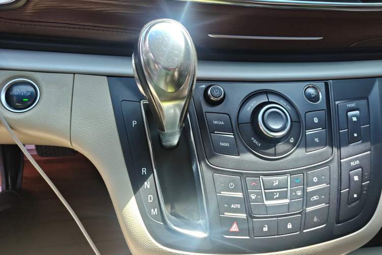 Used Buick GL8 2017 25S Comfort Version China V Standard