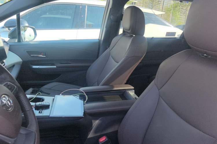 Used Toyota Granvia 2023 2.5L Hybrid Flagship VIP Edition Left Front Seat