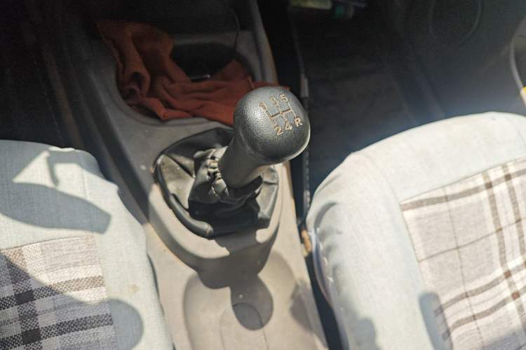 Used Wuling Hongguang 2013 1.5L Base Version Gear Lever