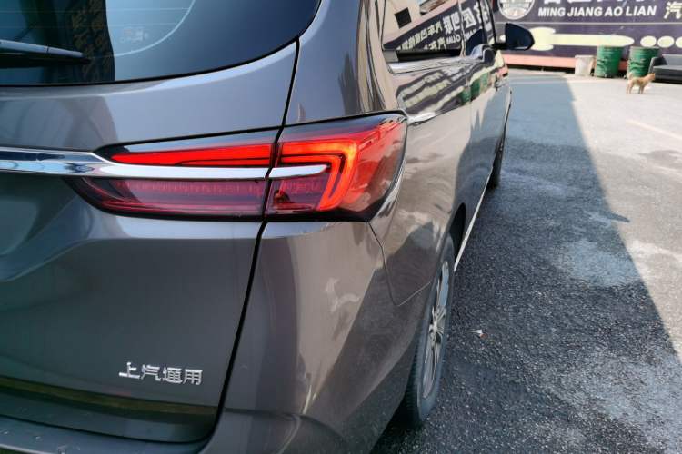 Used Buick GL8 2023 Land Executive Class Smart Enjoyment Model