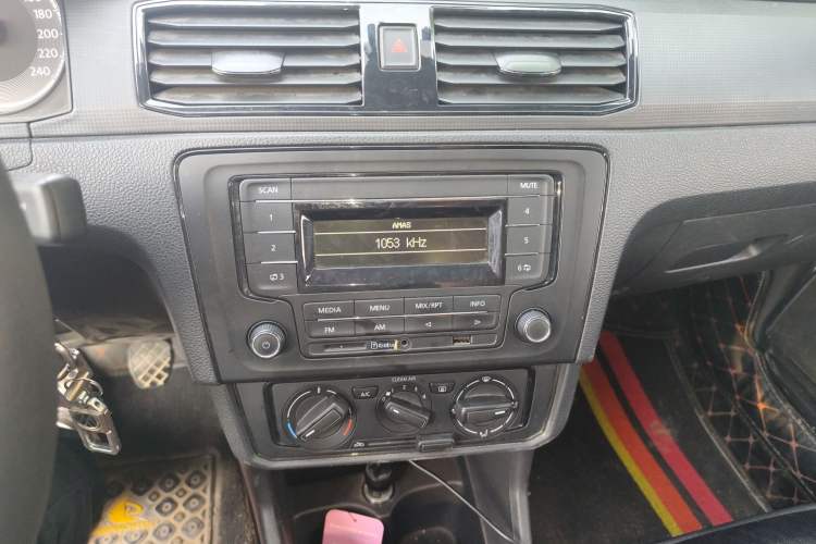 Used Volkswagen Santana 2018 1.5L Manual Fashion Edition