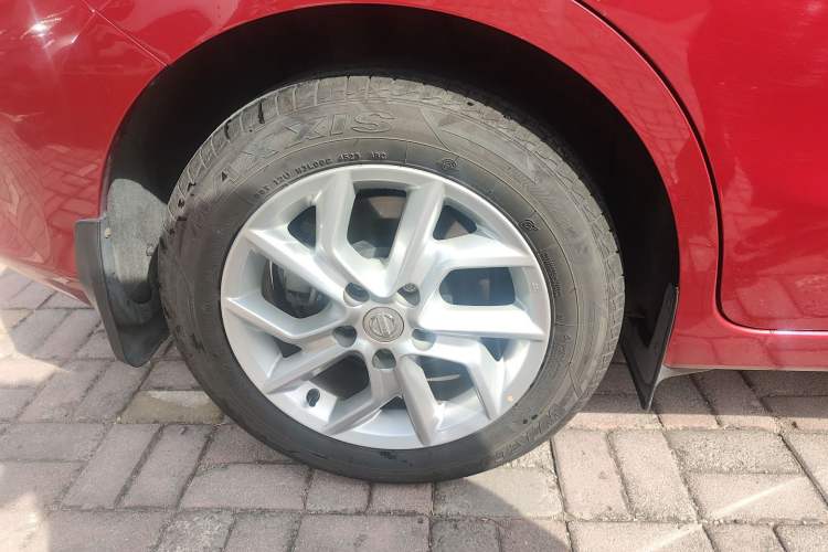 Used Nissan Tiida 2024 1.6L CVT Cool Dynamic Edition