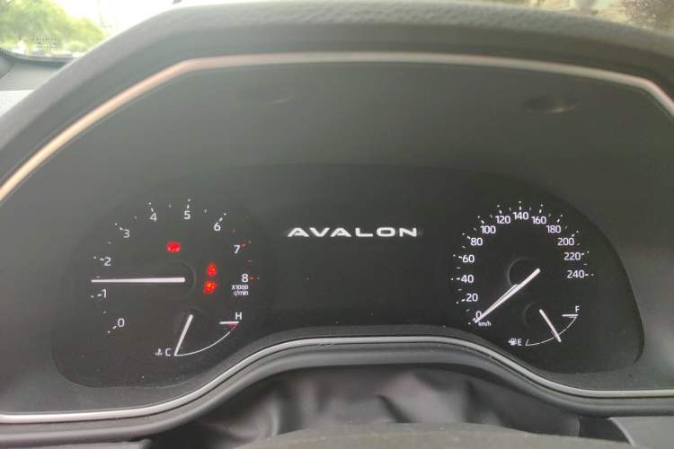 Used Toyota Avalon 2021 2.5L Luxury Edition Instrument Cluster