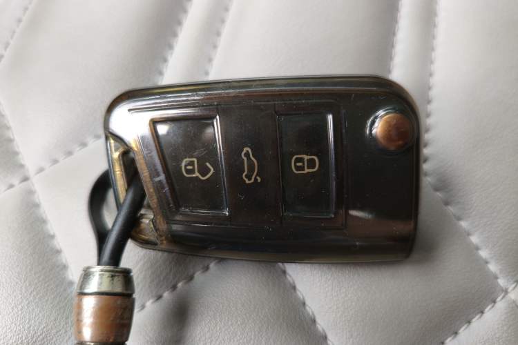 Used Volkswagen Tayron 2024 300TSI Two-Wheel-Drive Luxury Plus Advanced Version Interior 1