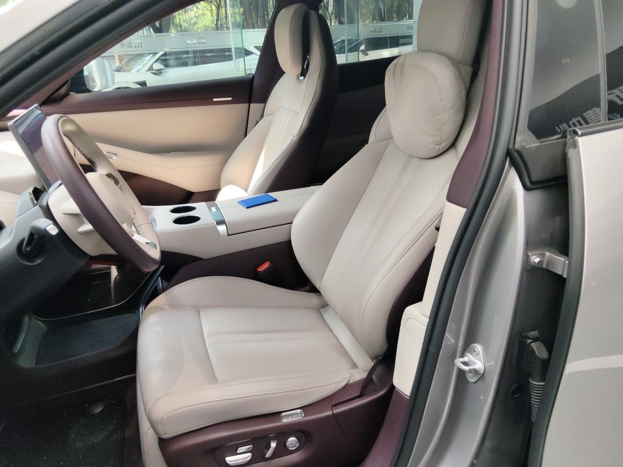 Xiaomi Auto YU7 2025 Ultra-Long Range Rear-Wheel Drive Version — снимка 15
