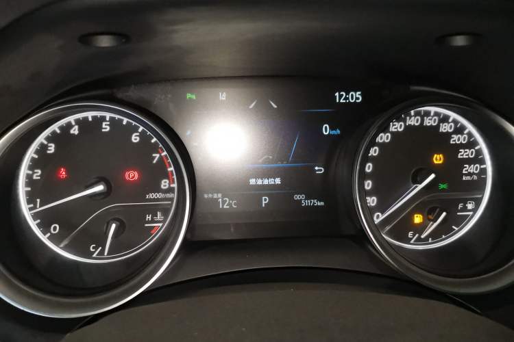 Used Toyota Camry 2021 2.0G Luxury Edition
