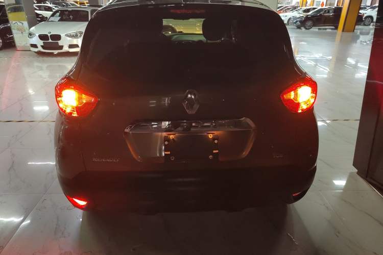 Used Renault Captur 2015 1.2T Automatic Luxury First Edition
