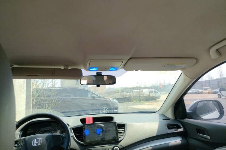 Used Honda CR-V 2012 2.0L two-wheel drive urban version
