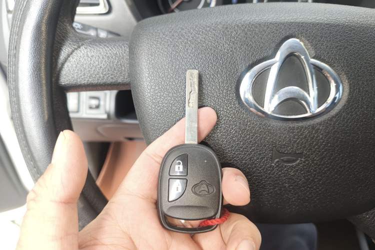 Used CHANGAN KAICHENG Ounuo S 2021 1.5L Ono S Smart Edition Dual-Steaming Air-Conditioned Bus JL473QG Vehicle Key