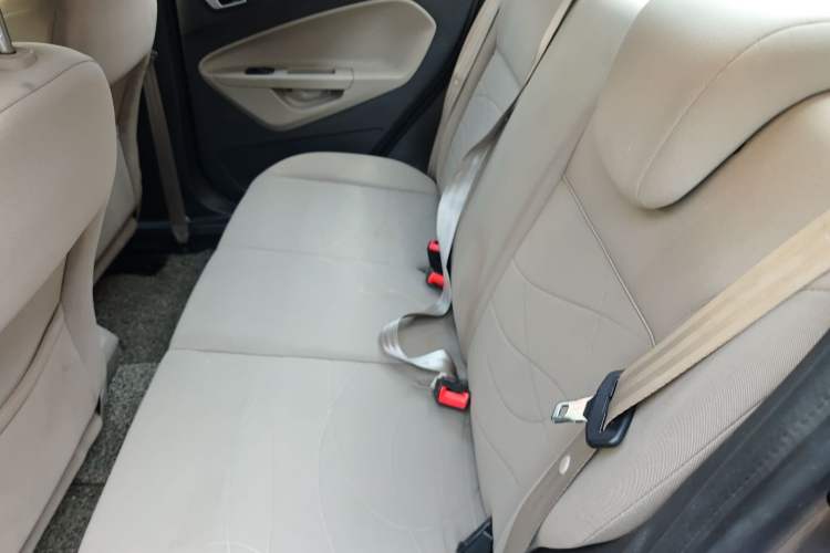 Used Ford Fiesta 2013 Sedan 1.5L Automatic Fashion Edition