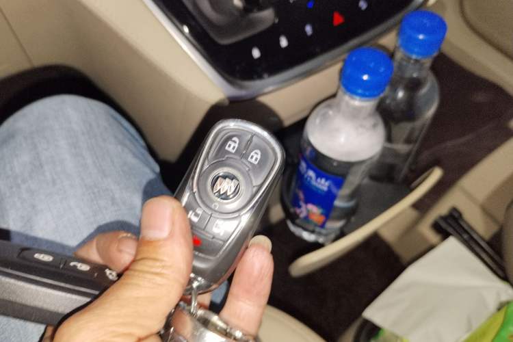 Used Buick GL8 2023 ES Lu Zun Deluxe Model