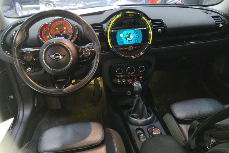 Used MINI Clubman 2018 1.5T COOPER Artist