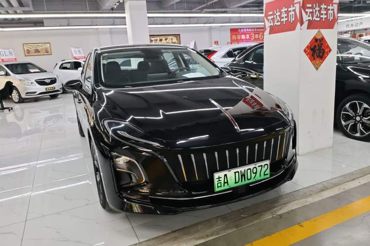 Used Hongqi E-QM5 2021 Charging Version Flagship Edition Front Right 45 Deg