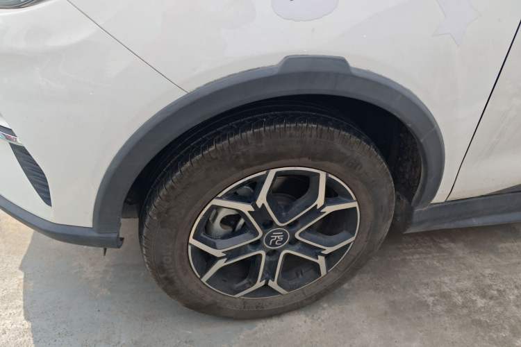 Used BYD Yuan Pro 2021 401 km Deluxe Version Left Front Wheel Hub